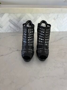 Stuart Weitzman Black Woven Cage Peep-Toe Ankle Heels